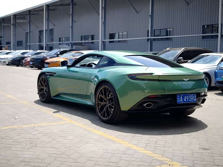 Aston Martin DB12 2025 2025款 4.0T V8 Coupe