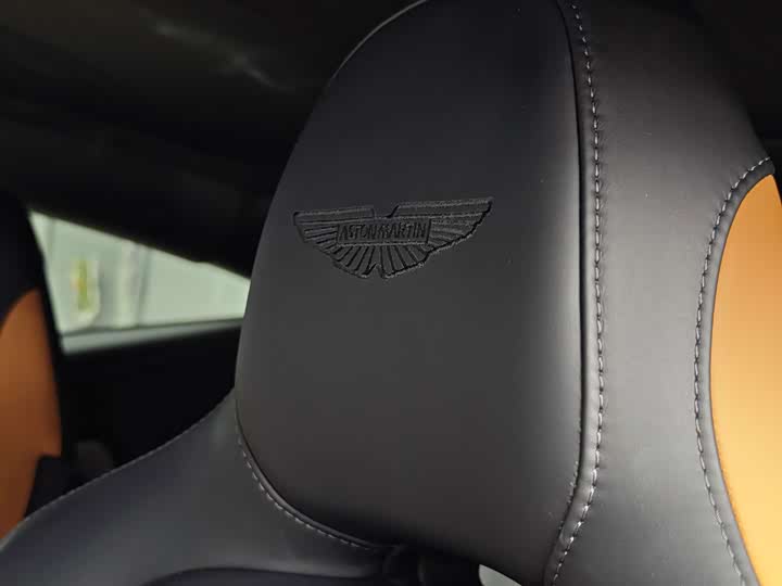 Aston Martin DB12 2025 2025款 4.0T V8 Coupe