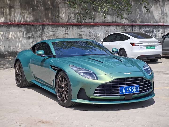 Aston Martin DB12 2025 2025款 4.0T V8 Coupe