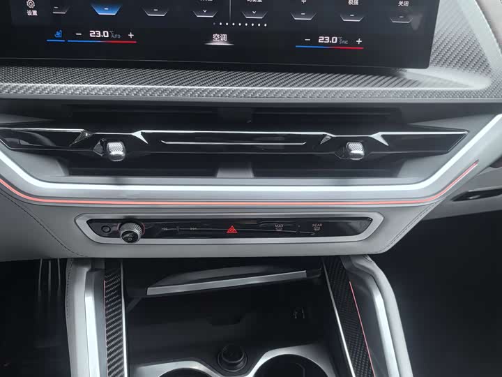 BMW XM 2023 2023款 基本型