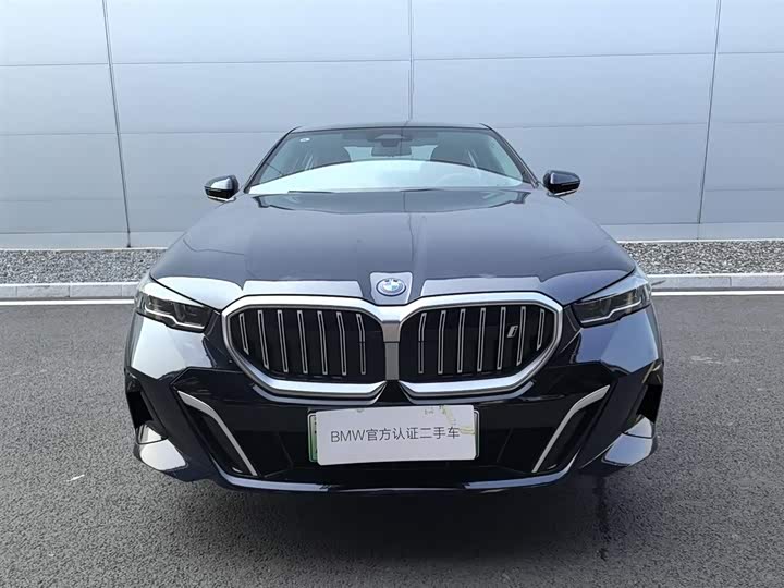 BMW i5 2024 2024款 eDrive 35L M运动套装