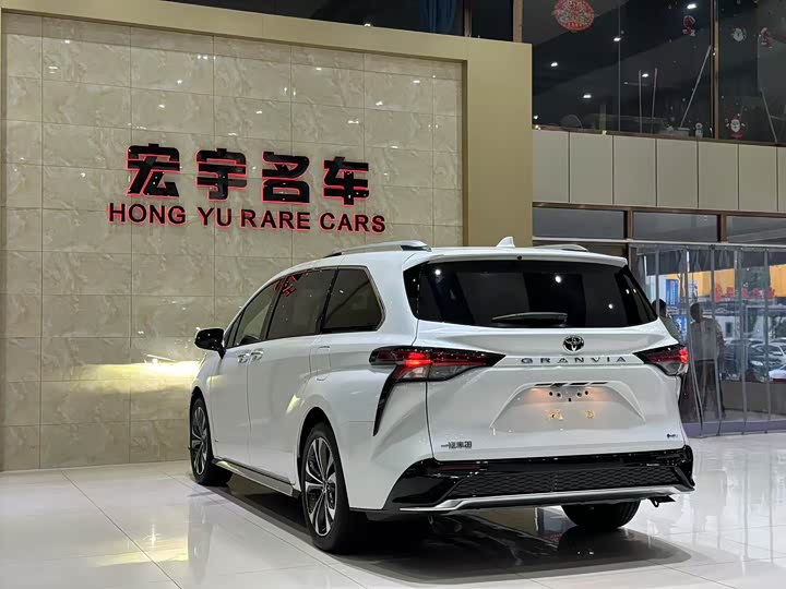 Toyota Granvia 2024 2024款 2.5L混动 尊贵PLUS版