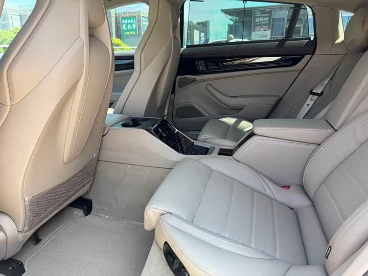 Porsche Panamera 2024 2024款 Panamera 行政加长版 2.9T