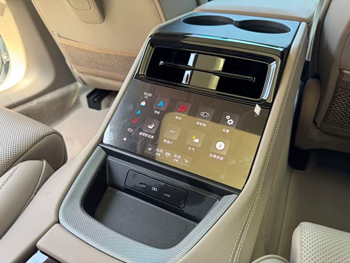 Porsche Panamera 2024 2024款 Panamera 行政加长版 2.9T