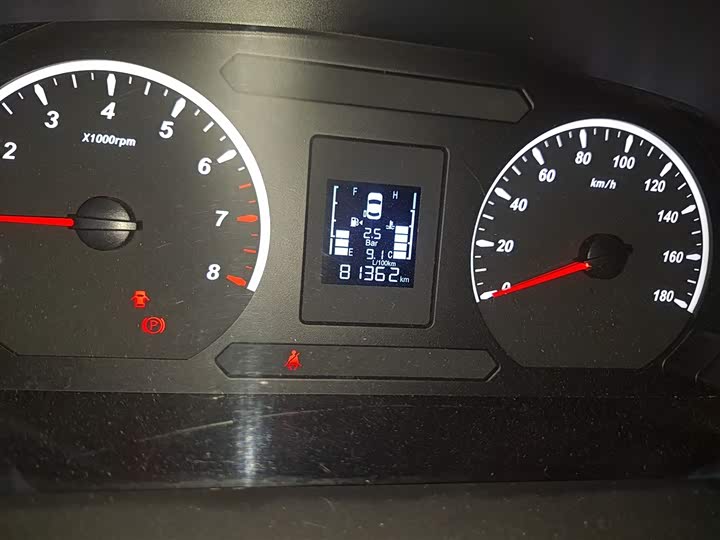 Dongfeng Forthing Lingzhi Plus 2021 2021款 2.0L 手动豪华型 7座