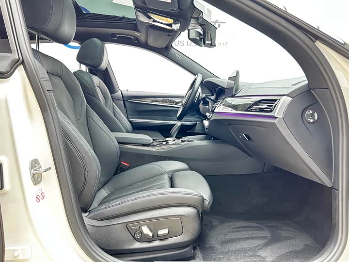 BMW 6 Series GT 2022 2022款 630i M运动套装