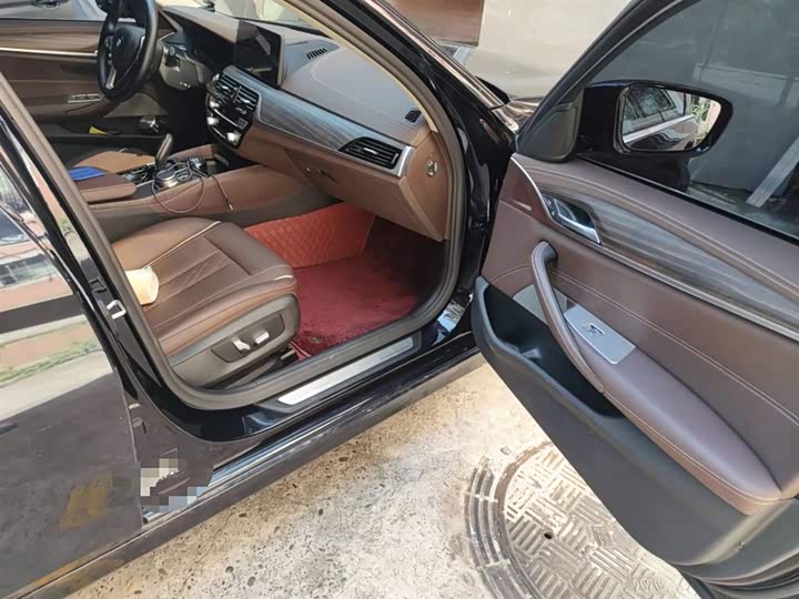 BMW 5 Series Hybrid 2022 2022款 改款 535Le 豪华套装