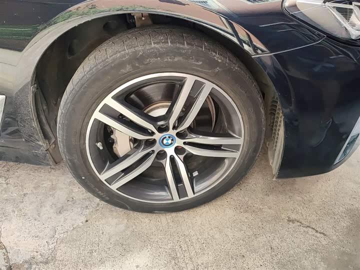 BMW 5 Series Hybrid 2022 2022款 改款 535Le 豪华套装