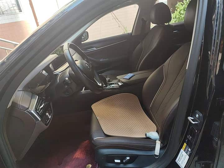 BMW 5 Series Hybrid 2022 2022款 改款 535Le 豪华套装