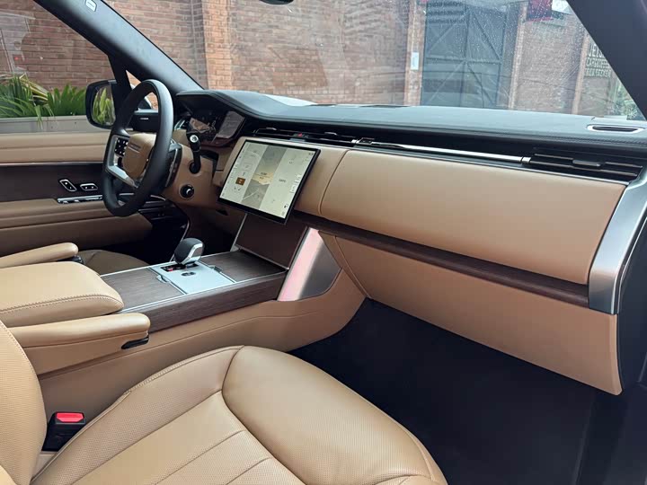 Land Rover Range Rover 2025 2025款 3.0 L6 360PS 盛世版