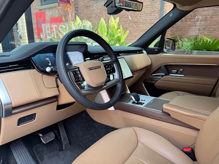 Land Rover Range Rover 2025 2025款 3.0 L6 360PS 盛世版