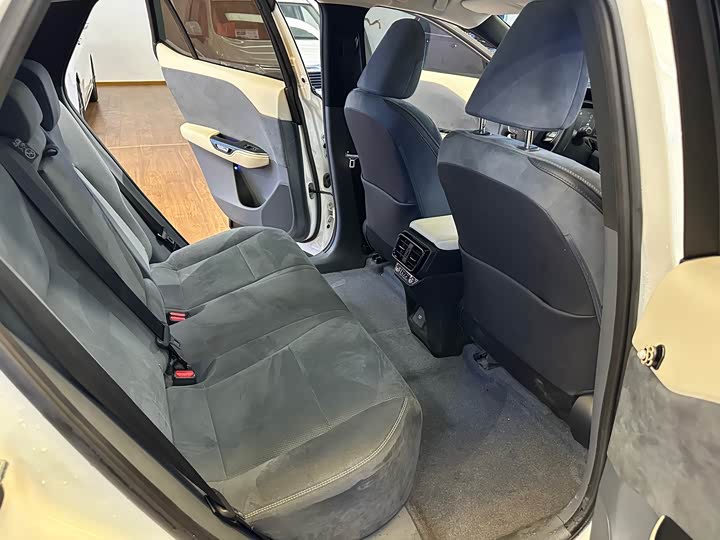 Lexus RZ 2023 2023款 450e 四驱纵领版