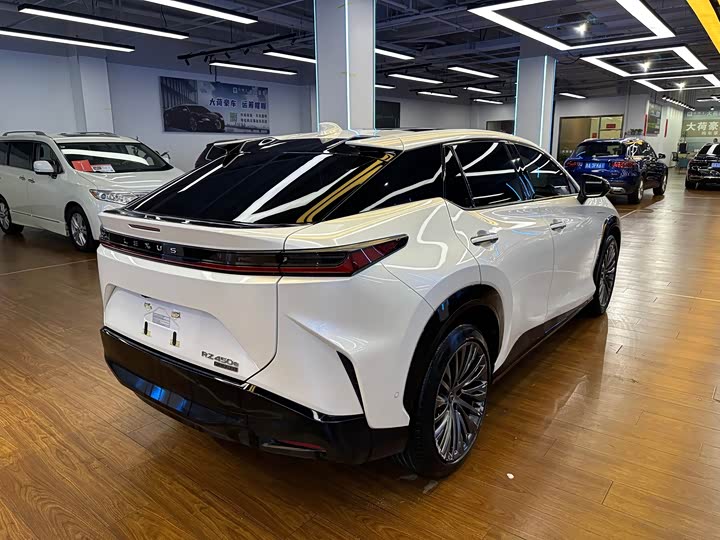 Lexus RZ 2023 2023款 450e 四驱纵领版