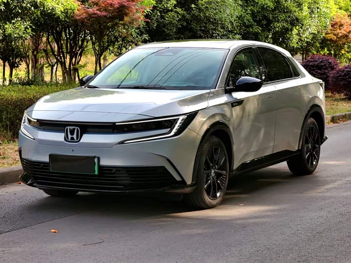 2024 Honda e:NP2
