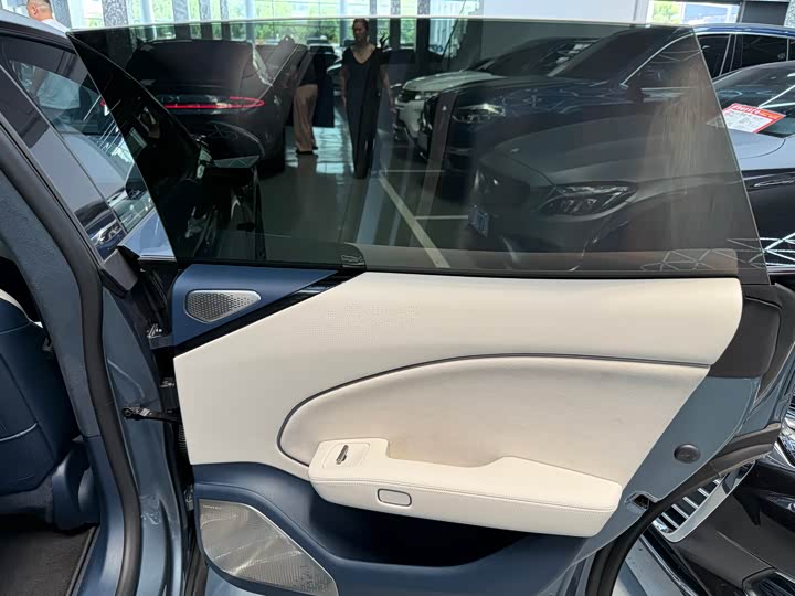 Zeekr 007 2024 2024款 后驱版 75kWh