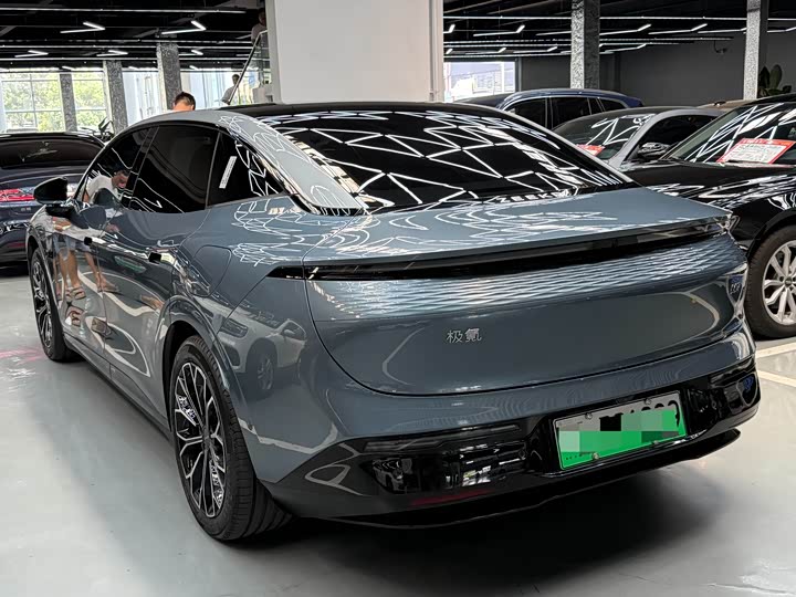 Zeekr 007 2024 2024款 后驱版 75kWh