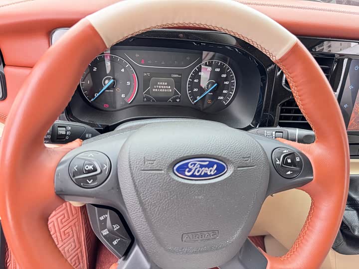 Ford Transit New 2021 2021款 2.2T手动物流车Pro长轴7座中顶国VI