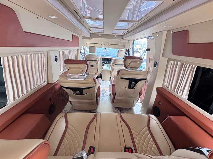 Ford Transit New 2021 2021款 2.2T手动物流车Pro长轴7座中顶国VI