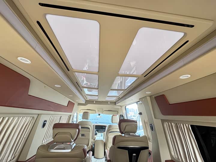 Ford Transit New 2021 2021款 2.2T手动物流车Pro长轴7座中顶国VI