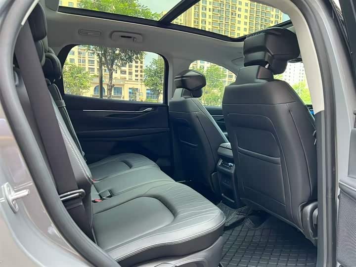 Ford Edge 2025 2025款 锐界L 2.0T EcoBoost 两驱七座时尚型