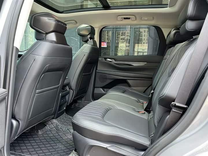 Ford Edge 2025 2025款 锐界L 2.0T EcoBoost 两驱七座时尚型