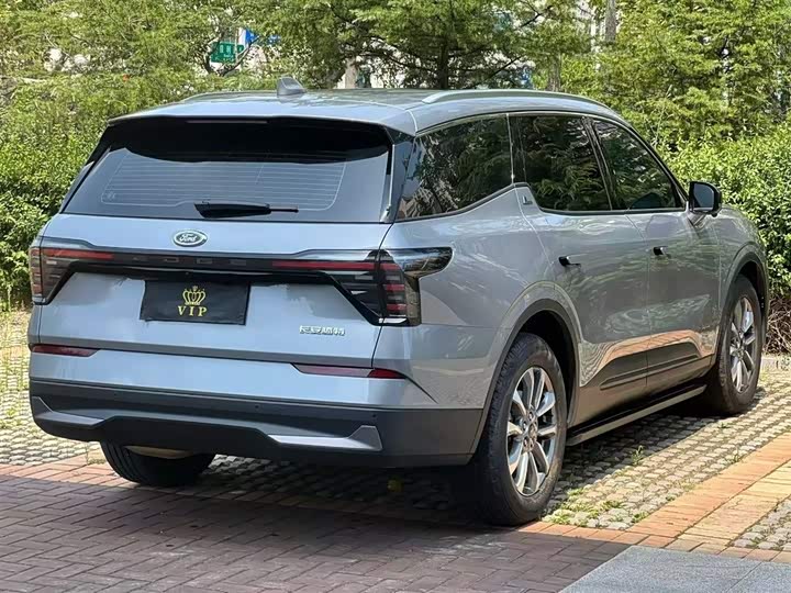 Ford Edge 2025 2025款 锐界L 2.0T EcoBoost 两驱七座时尚型
