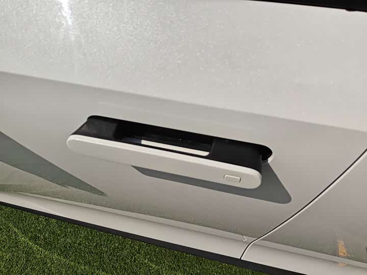 Changan UNI-V 2024 2024款 1.5T 尊贵型