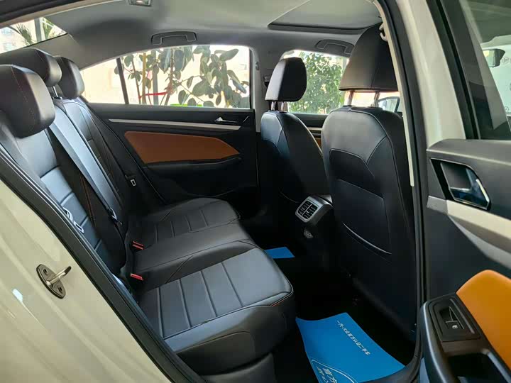 Volkswagen Bora 2025 2025款 200TSI DSG悦行导航版