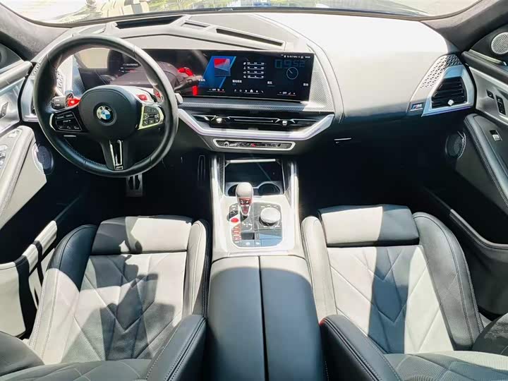 BMW XM 2023 2023款 基本型
