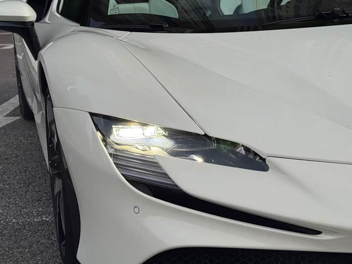 Ferrari SF90 2021 2021款 3.9T V8 Spider