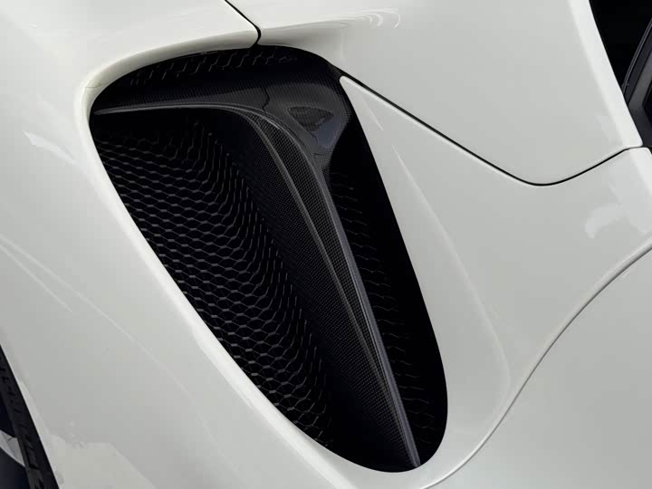 Ferrari SF90 2021 2021款 3.9T V8 Spider