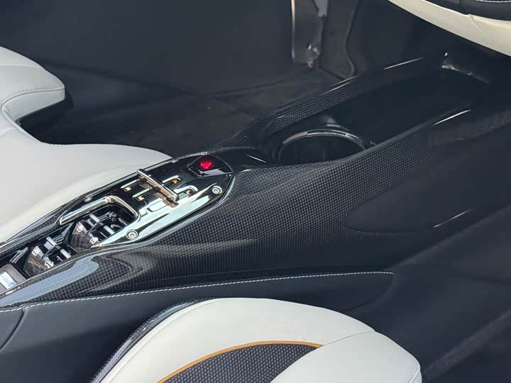 Ferrari SF90 2021 2021款 3.9T V8 Spider