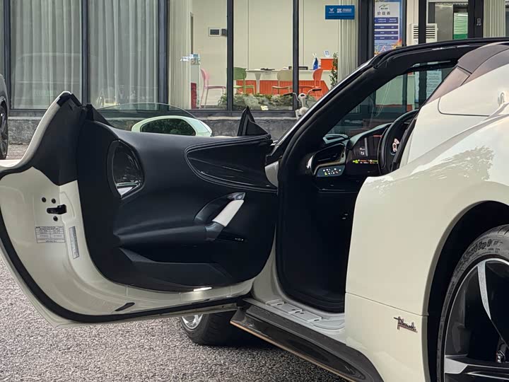 Ferrari SF90 2021 2021款 3.9T V8 Spider