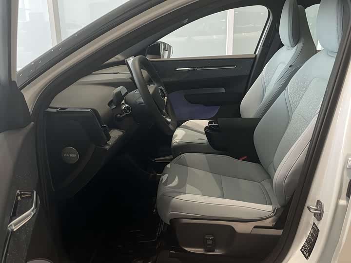 Volvo EX30 2025 2025款 后驱长续航版 Plus