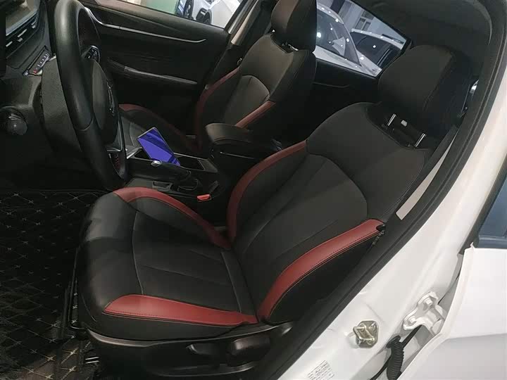 Geely Vision X3 2021 2021款 PRO 1.5L CVT尊贵型