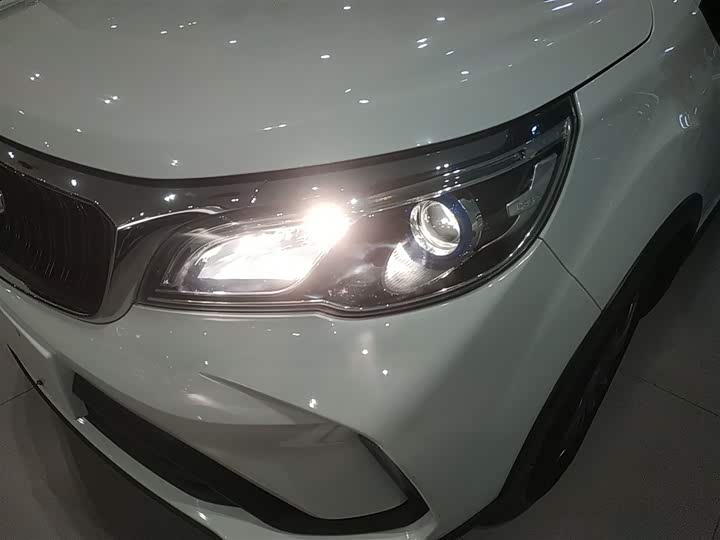 Geely Vision X3 2021 2021款 PRO 1.5L CVT尊贵型