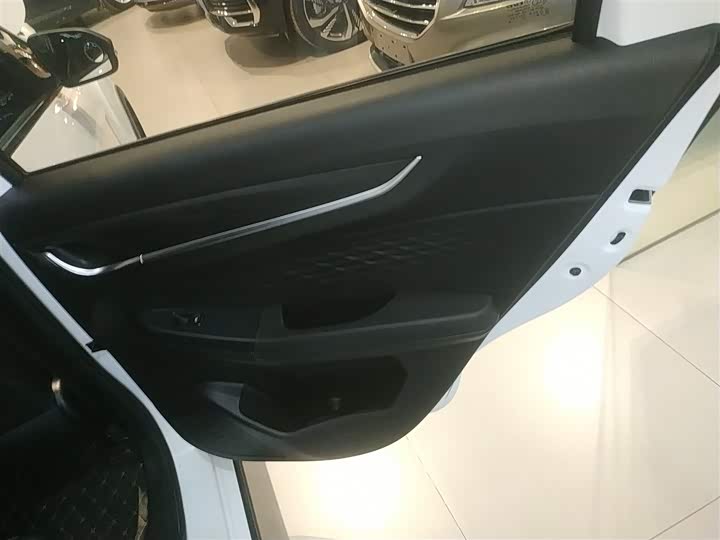 Geely Vision X3 2021 2021款 PRO 1.5L CVT尊贵型