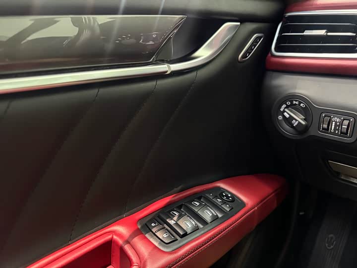 Maserati Ghibli 2021 2021款 2.0T 锋芒版