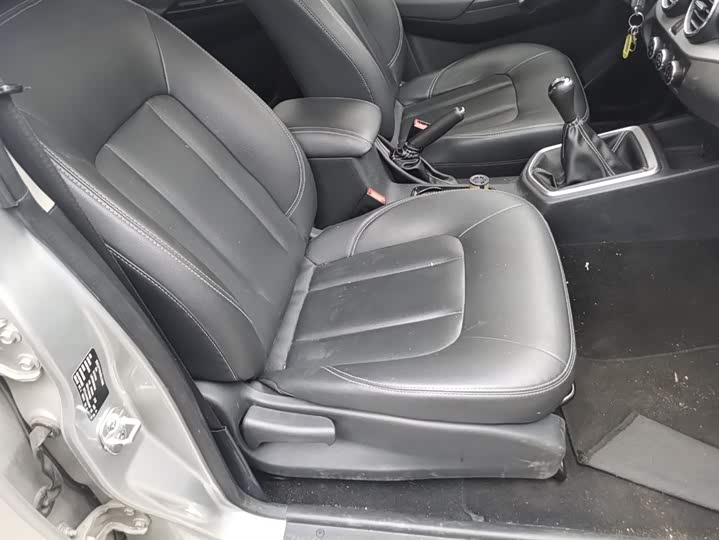 Dongfeng Rich 2021 2021款 2.4L汽油两驱创业版基型车2TZD