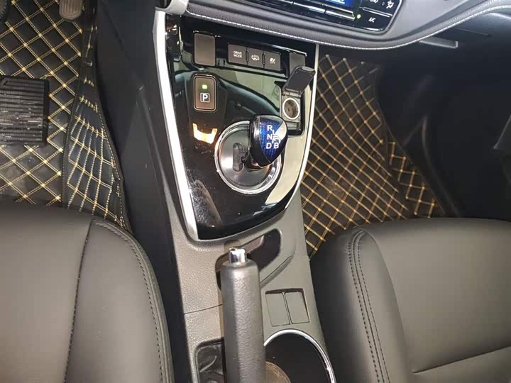 Toyota Corolla Hybrid 2019 2019款 1.8L E-CVT领先版