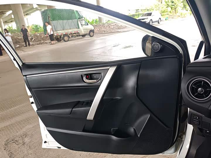 Toyota Corolla Hybrid 2019 2019款 1.8L E-CVT领先版