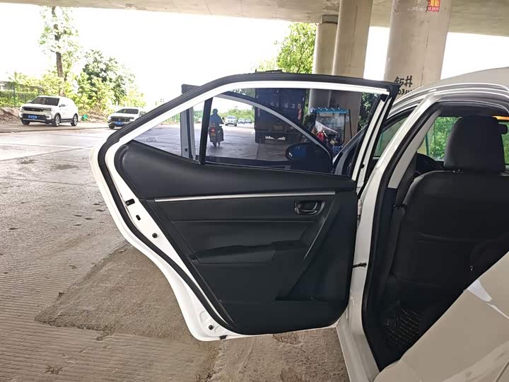 Toyota Corolla Hybrid 2019 2019款 1.8L E-CVT领先版