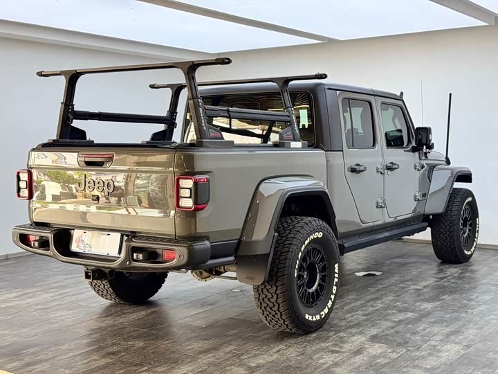 Jeep Gladiator 2022 2022款 3.6L 先行版