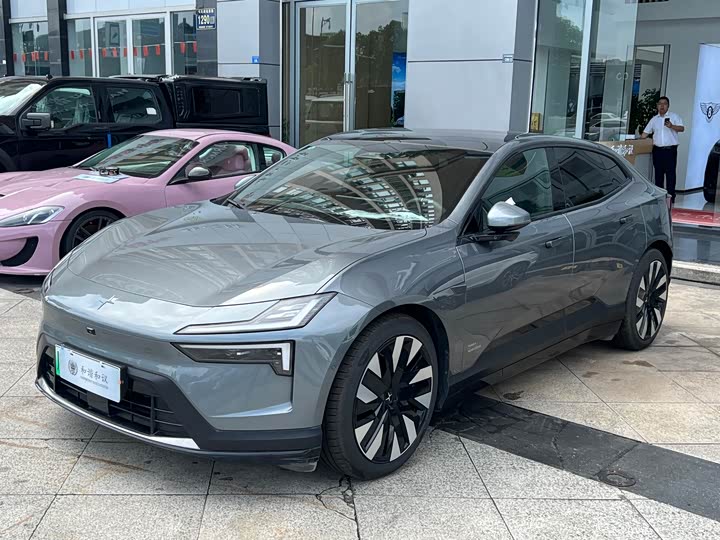 Polestar 4 2023 2023款 单电机标准续航PLUS
