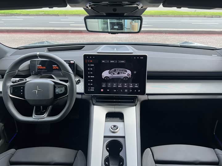 Polestar 4 2023 2023款 单电机标准续航PLUS