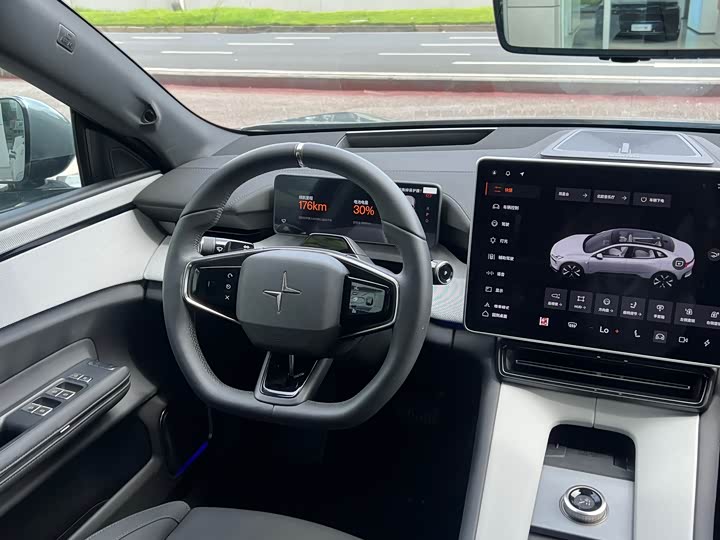 Polestar 4 2023 2023款 单电机标准续航PLUS