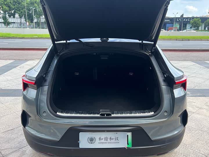 Polestar 4 2023 2023款 单电机标准续航PLUS