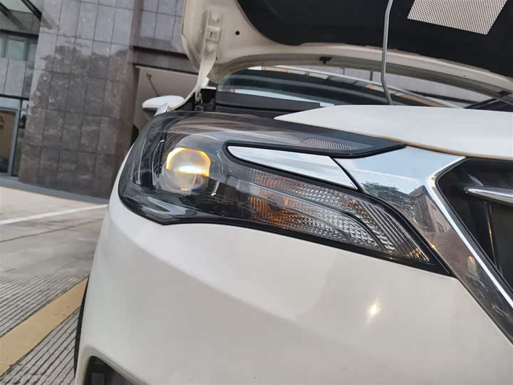 Buick GL6 2021 2021款 323T 轻混动互联豪华型