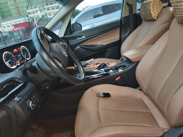 Buick GL6 2021 2021款 323T 轻混动互联豪华型