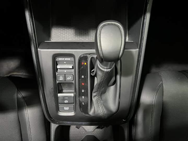 Honda Breeze 2025 2025款 240TURBO 两驱豪华版 5座